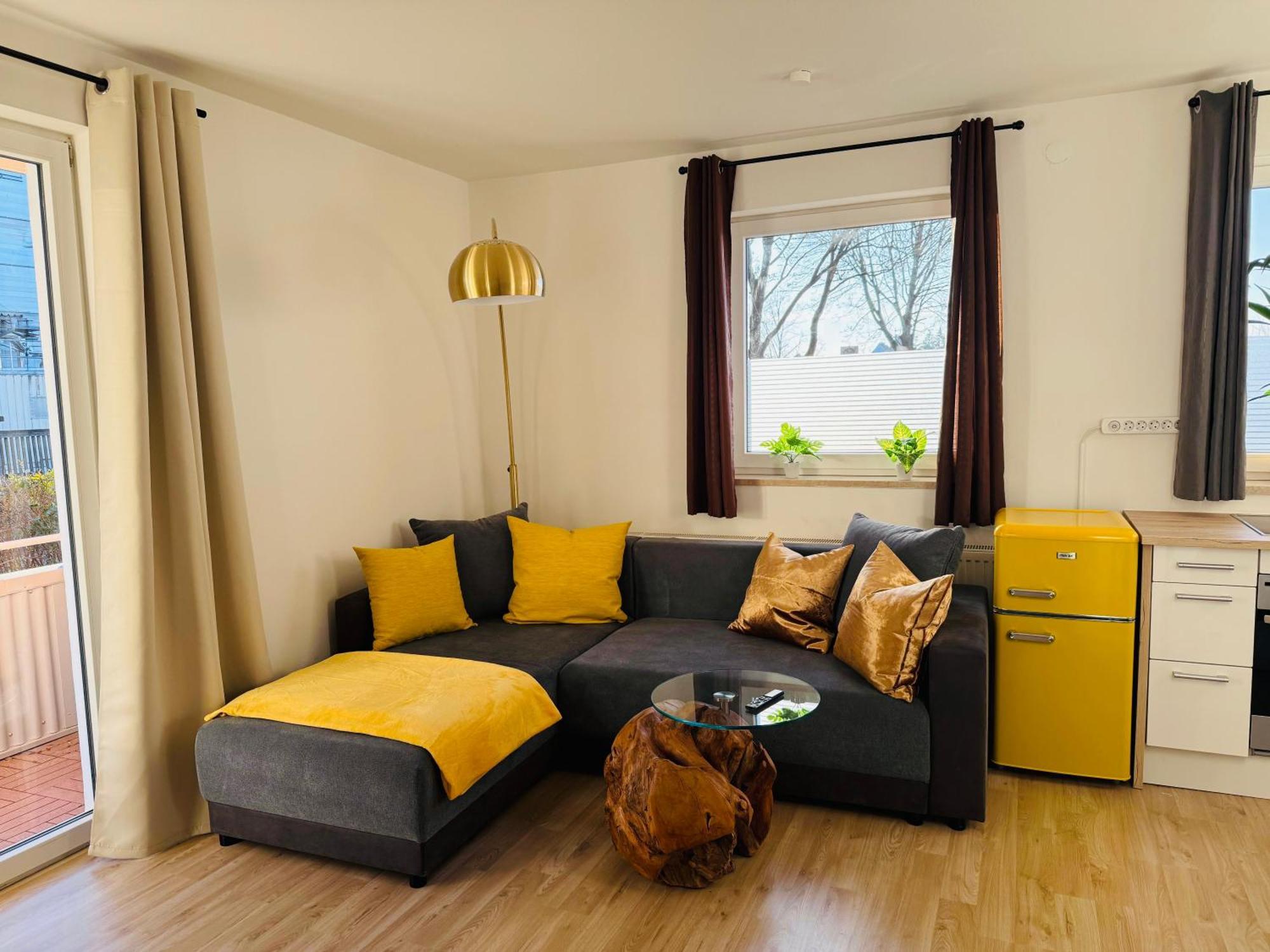 Yay - 65M2 Apartment Am Bahnhof - Smart Tv - Internet - Kaffee - Waschmaschine - Trockner Mühldorf Exterior foto